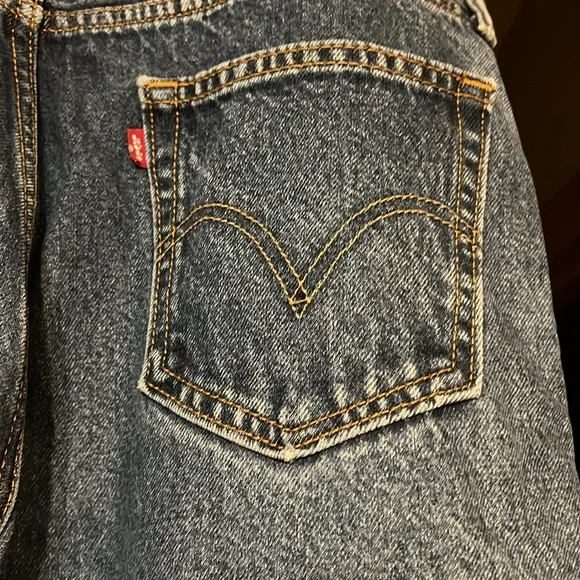 Levis 505 regular fit 36x30 - Picture 3 of 5